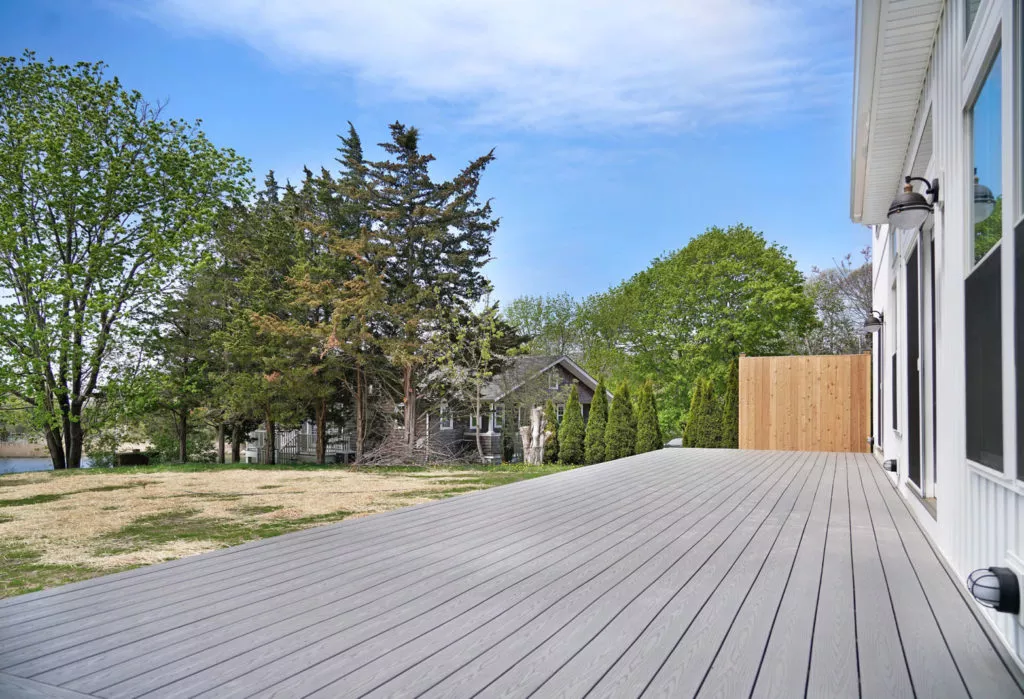 New outside deck attached to house in back yard